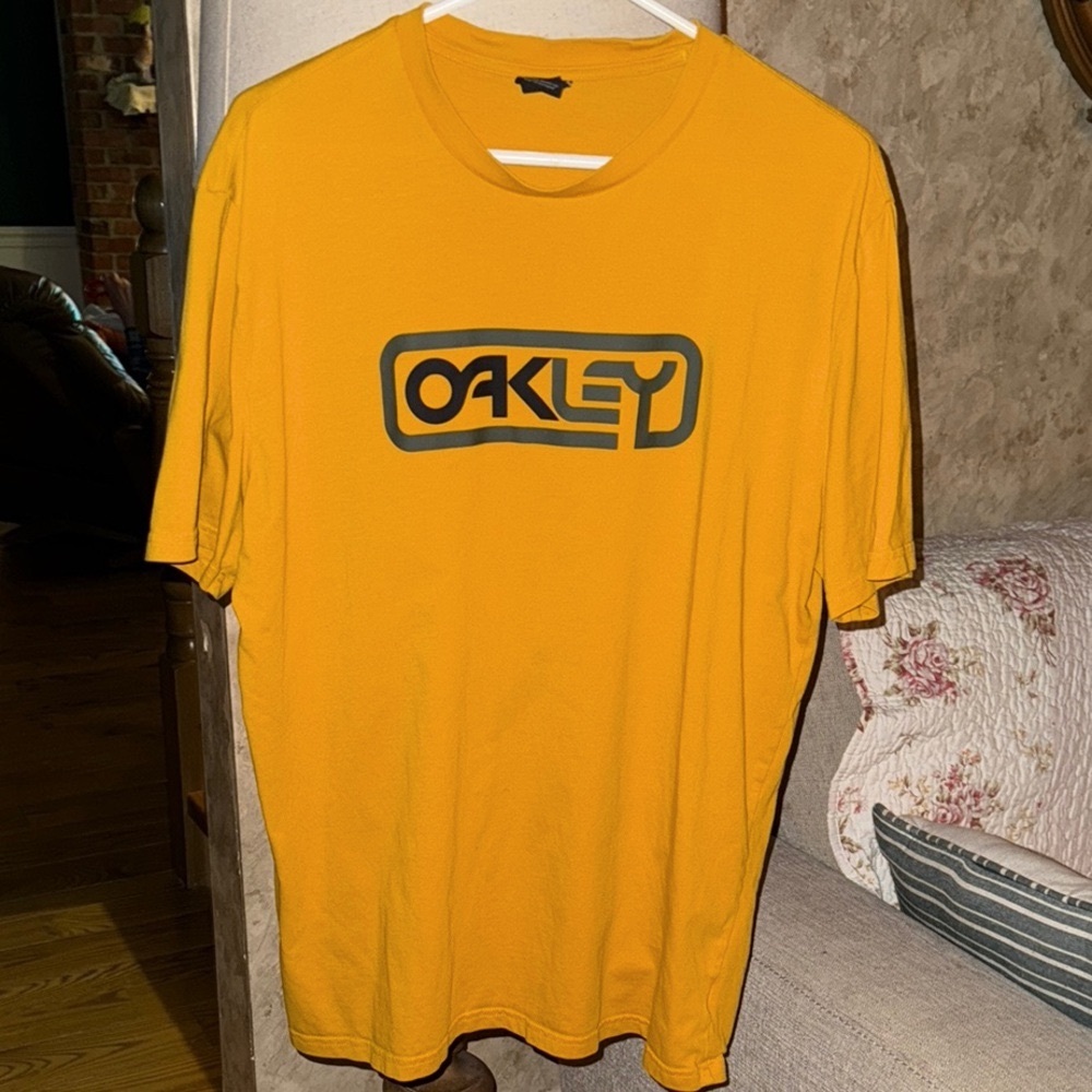 Oakley Men's Yellow Logo Tee